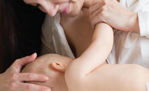 8 cách nhanh hết sản dịch sau sinh mẹ cần nắm rõ