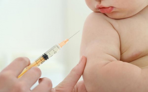 Tiêm vắc xin bạch hầu và những điều cần biết