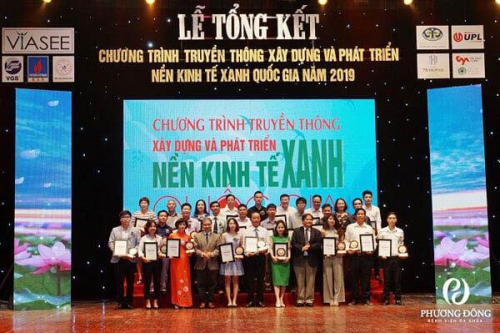 Bệnh viện Đa khoa Phương Đông đạt danh hiệu “Bệnh viện Xanh” cùng hàng loạt tên tuổi lớn trong ngành y tế Việt Nam