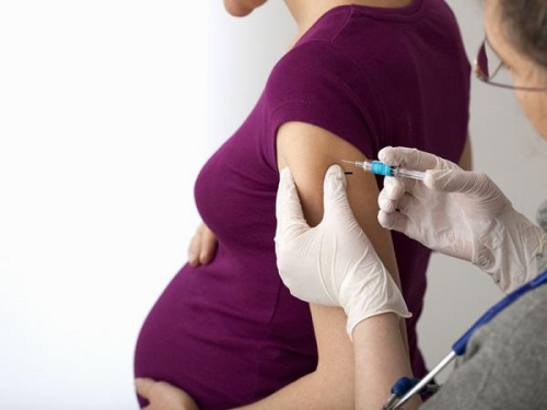 Những loại vắc xin cần tiêm phòng khi mang thai mẹ bầu cần biết