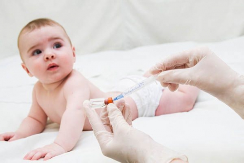 Tiêm phòng vắc xin sởi: những điều quan trọng ba mẹ cần lưu tâm