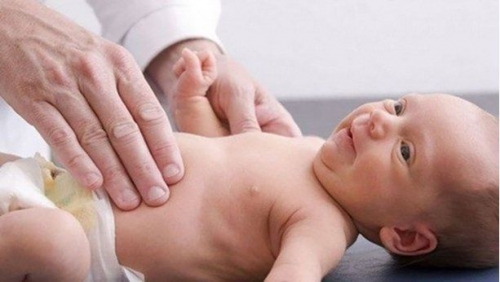 Làm sao để mẹ ngăn ngừa nguy cơ trẻ sơ sinh thiếu canxi?