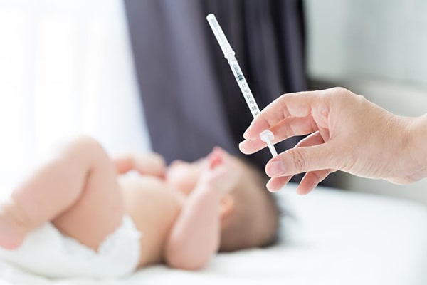 Tiêm vắc xin Hib phòng bệnh cho trẻ