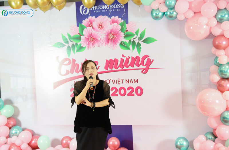 Bà Trần Thị Lý - Phó chủ tịch HĐTV Công ty phát biểu lời cảm ơn ngày 20/10