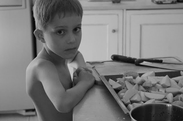 Trẻ bị còi xương: Chuyên gia dinh dưỡng lý giải nguyên nhân và ...