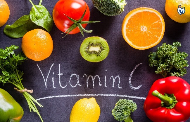 Với người bình thường nên bổ sung vitamin C qua chế độ dinh dưỡng hàng ngày là tốt nhất
