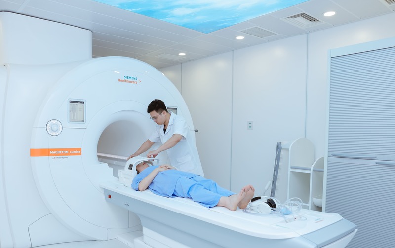 Bệnh viện Đa khoa Phương Đông ghi dấu ấn với vị trí Top 3 toàn quốc năm 2025