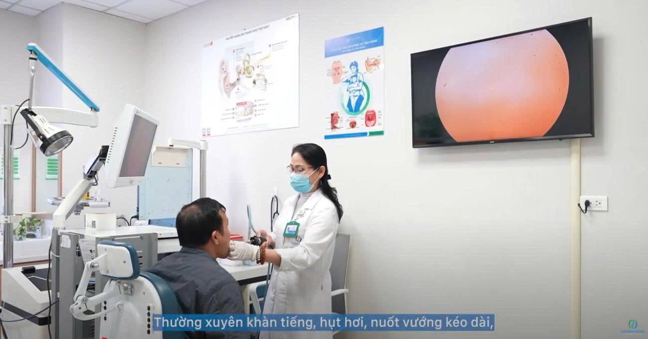 Bất ngờ phát hiện dị tật bẩm sinh khi khàn tiếng và hụt hơi